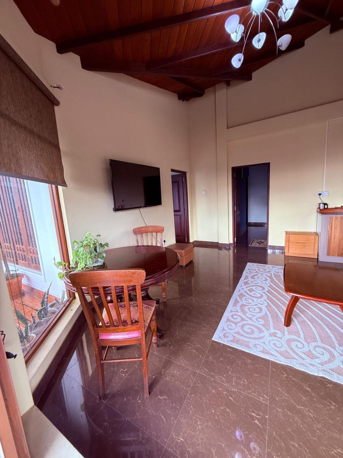קנדי Resident View Homestay מראה חיצוני תמונה