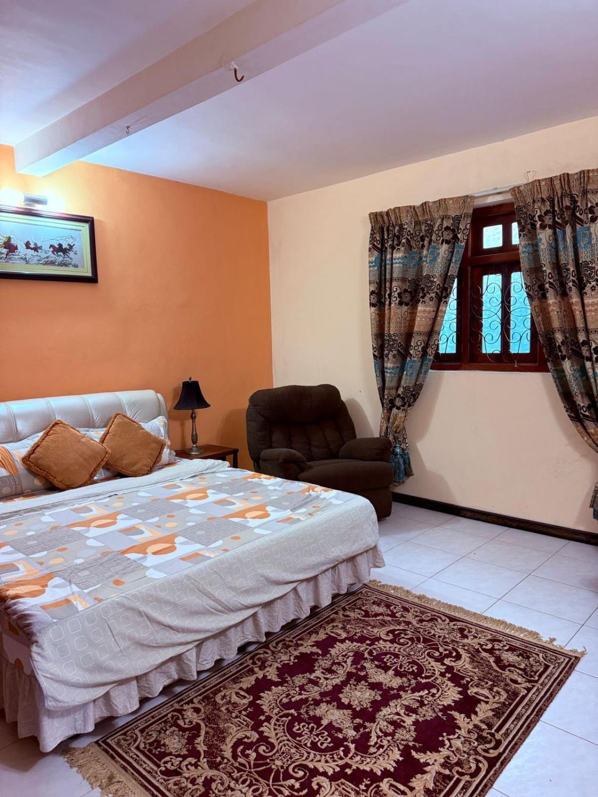 קנדי Resident View Homestay מראה חיצוני תמונה