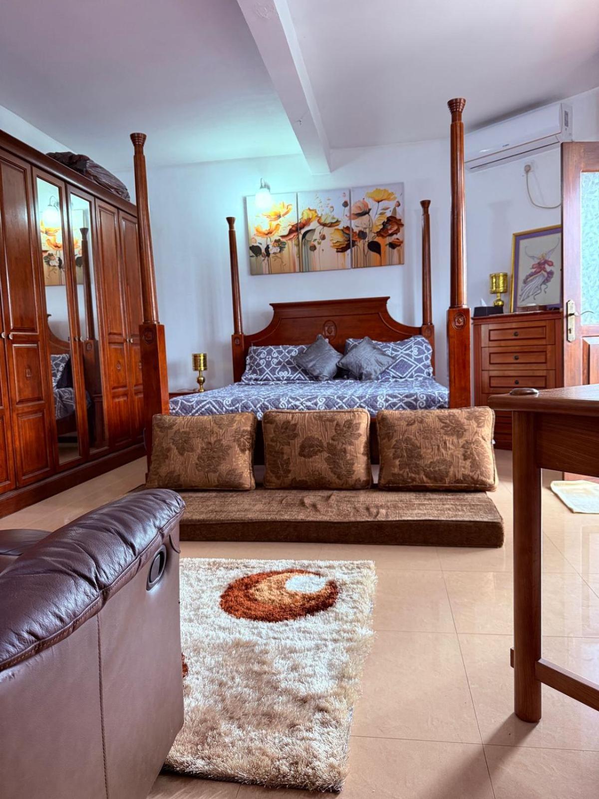 קנדי Resident View Homestay מראה חיצוני תמונה